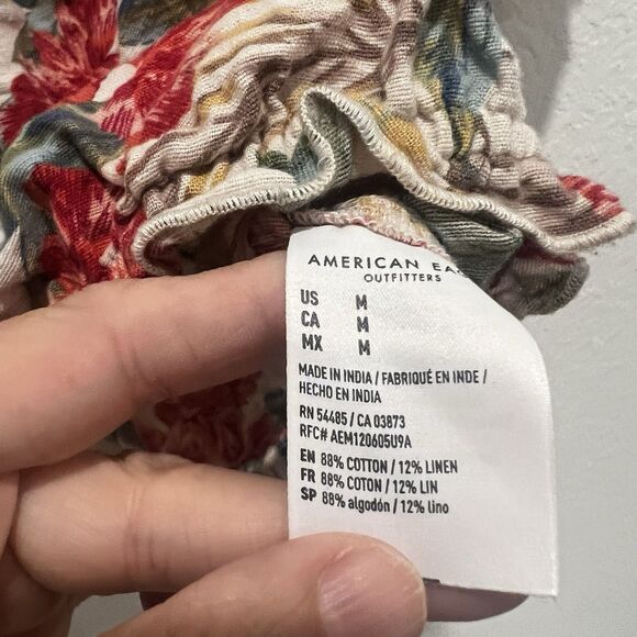 American Eagle Shirt Womens Sz M Ivory Red Linen Floral Crop Top Peasant Ruffle - Picture 4 of 7